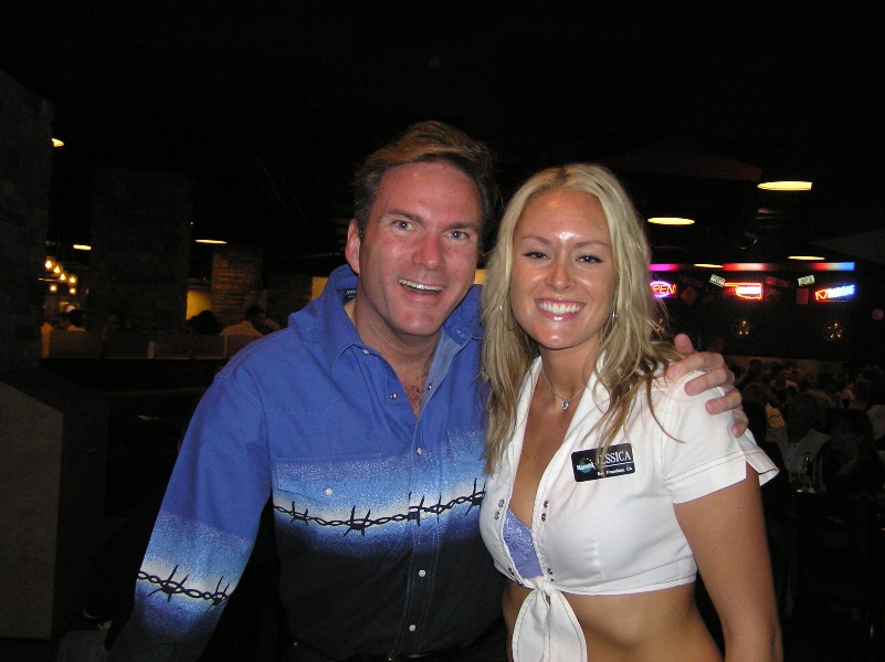 Jessica & I at Toby Keith's I Love This Bar & Grill